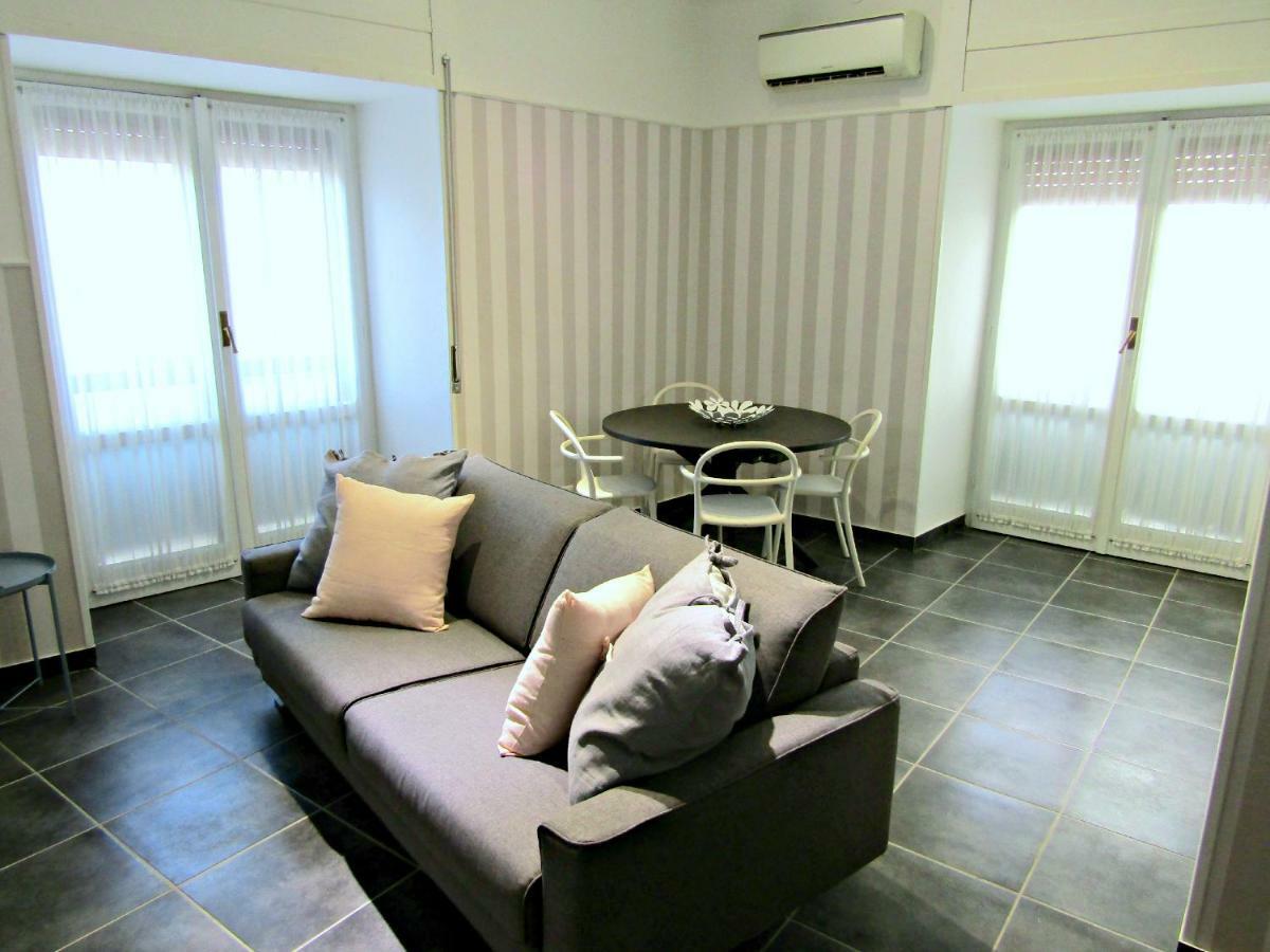 Downtown - Maison Lucilla Napels